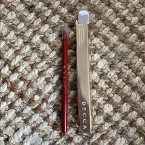 BECCA lip liner in mystery